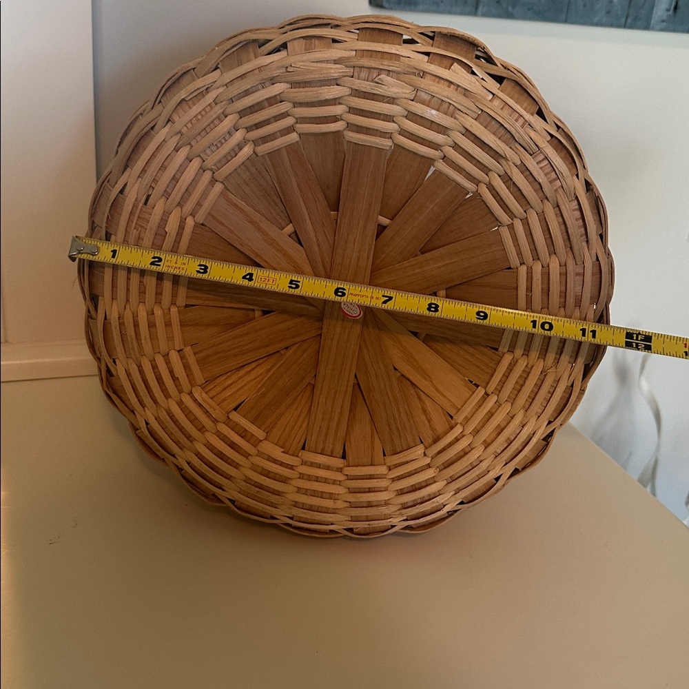 Handcrafted Tan Woven Basket - Picture 5 of 5